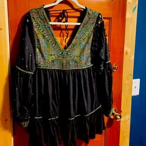 New w out tags free people blouse! Never worn.